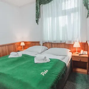 Peko 3*, Prága Csehország