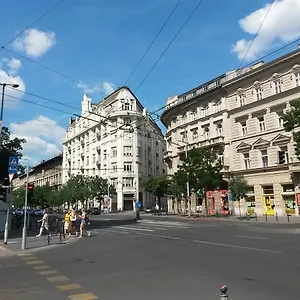 Day And Night Budapest